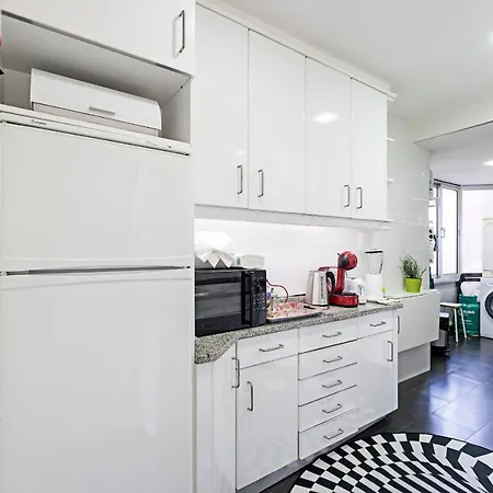 Seaside View 2br In Povoa By Lovelystay *